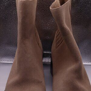 Dolce Vita suede booties - Tan Women's Size 8